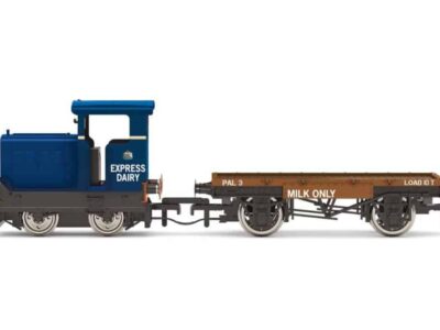 Hornby R3943 Ruston & Hornsby 48DS Diesel Shunter - Express Dairy Co. Ltd