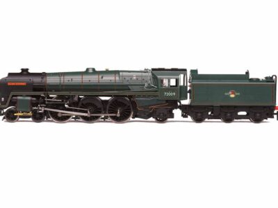 Hornby R3996 ‘Clan’ Standard 6MT Locomotive  4-6-2 ‘Clan Stewart’