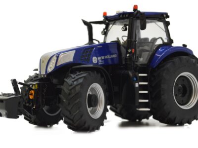 MarGe Models 2022 New Holland T8.435 Genesis Tractor - Blue Power