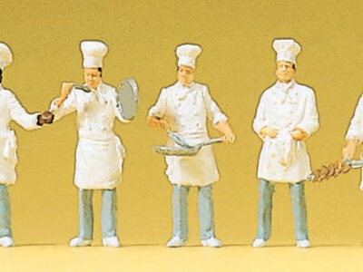 Preiser 10329 Cooks / Chefs HO Gauge Figures